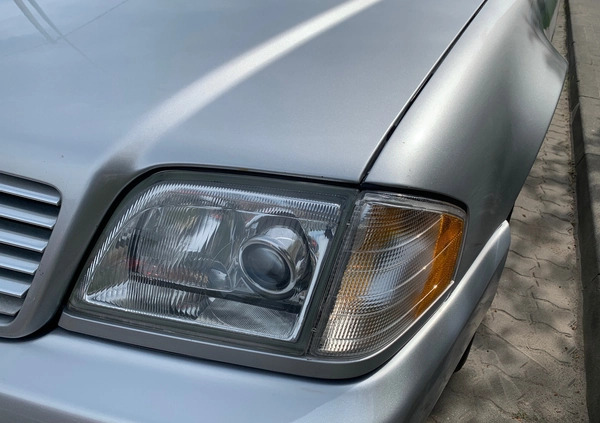 Mercedes-Benz SL cena 29500 przebieg: 88000, rok produkcji 2002 z Iława małe 379